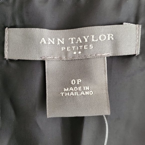 Ann Taylor Scrolling Swirls Short A-line Skirt | NWT | 0P | Black White - Picture 11 of 15